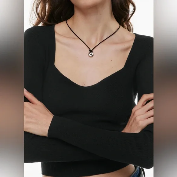 Aritzia Wilfred Tuscany Cropped Sweater - Picture 4 of 16